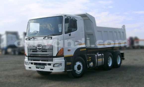 Nunua Ilio tumika Hino Ranger Nyeupe Lori ndani ya Livingstone nchini Zambia Nunua Ilio tumika Hino Ranger Nyeupe Lori ndani ya Livingstone nchini Zambia