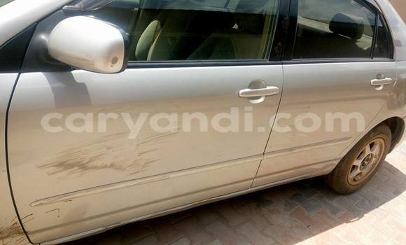 Nunua Ilio tumika Toyota Corolla Fedha Gari ndani ya Chipata nchini Zambia Nunua Ilio tumika Toyota Corolla Fedha Gari ndani ya Chipata nchini Zambia