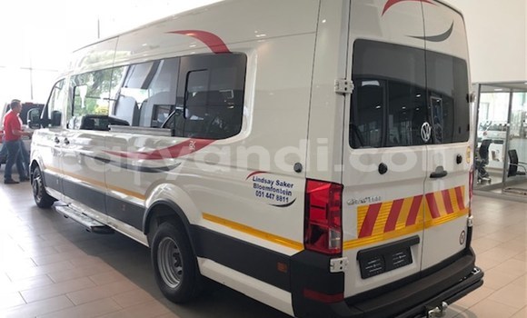 Nunua Ilio tumika Volkswagen Caravelle Nyingine Gari ndani ya Chipata nchini Zambia Nunua Ilio tumika Volkswagen Caravelle Nyingine Gari ndani ya Chipata nchini Zambia