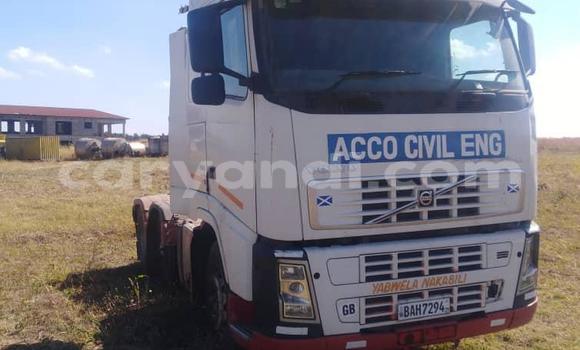 Buy Used Volvo FL White Truck in Lusaka in Zambia