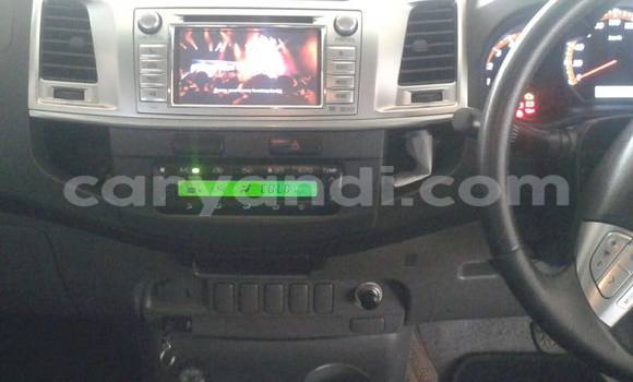 Acheter Occasion Voiture Toyota Hilux Gris à Chipata, Zambie Acheter Occasion Voiture Toyota Hilux Gris à Chipata, Zambie