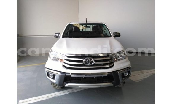 Acheter Import Voiture Toyota Hilux Blanc à Import - Dubai, Zambie Acheter Import Voiture Toyota Hilux Blanc à Import - Dubai, Zambie