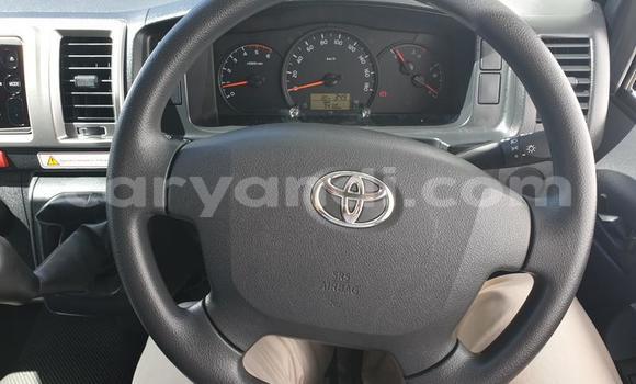 Tenga Tsaru Toyota Hiace Chena Mota in Mazabuka in Southern Tenga Tsaru Toyota Hiace Chena Mota in Mazabuka in Southern