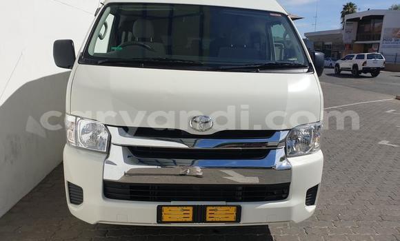 Tenga Tsaru Toyota Hiace Chena Mota in Mazabuka in Southern Tenga Tsaru Toyota Hiace Chena Mota in Mazabuka in Southern