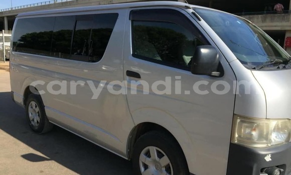 Buy Used Toyota Hiace Silver Car in Lusaka in Zambia Buy Used Toyota Hiace Silver Car in Lusaka in Zambia