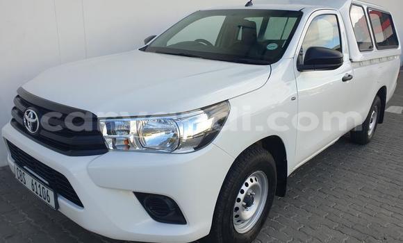 Buy Used Toyota Hilux White Car in Mazabuka in Southern Buy Used Toyota Hilux White Car in Mazabuka in Southern