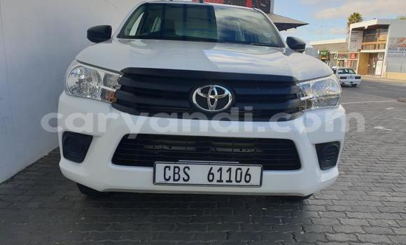Buy Used Toyota Hilux White Car in Mazabuka in Southern Buy Used Toyota Hilux White Car in Mazabuka in Southern
