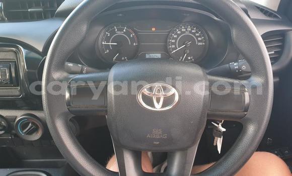 Buy Used Toyota Hilux White Car in Mazabuka in Southern Buy Used Toyota Hilux White Car in Mazabuka in Southern