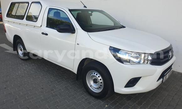 Buy Used Toyota Hilux White Car in Mazabuka in Southern Buy Used Toyota Hilux White Car in Mazabuka in Southern