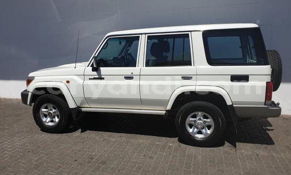 Tenga Tsaru Toyota Land Cruiser Chena Mota in Mazabuka in Southern Tenga Tsaru Toyota Land Cruiser Chena Mota in Mazabuka in Southern