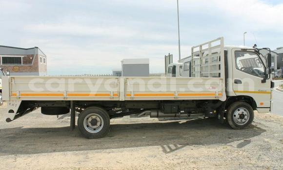 Tenga Tsaru Mercedes–Benz 117 Chena Rori in Mazabuka in Southern Tenga Tsaru Mercedes–Benz 117 Chena Rori in Mazabuka in Southern