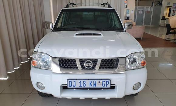 Buy Used Nissan NP 300 White Car in Mazabuka in Southern Buy Used Nissan NP 300 White Car in Mazabuka in Southern