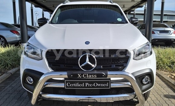 Nunua Ilio tumika Mercedes‒Benz S–Class Nyeupe Gari ndani ya Livingstone nchini Zambia Nunua Ilio tumika Mercedes‒Benz S–Class Nyeupe Gari ndani ya Livingstone nchini Zambia