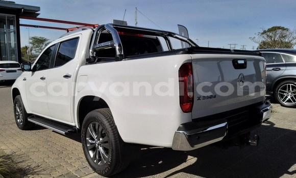 Nunua Ilio tumika Mercedes‒Benz S–Class Nyeupe Gari ndani ya Livingstone nchini Zambia Nunua Ilio tumika Mercedes‒Benz S–Class Nyeupe Gari ndani ya Livingstone nchini Zambia