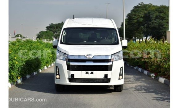 Buy Import Toyota Hiace White Car in Import - Dubai in Zambia Buy Import Toyota Hiace White Car in Import - Dubai in Zambia