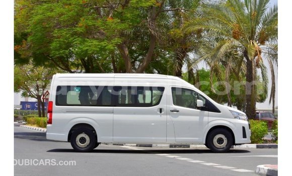 Buy Import Toyota Hiace White Car in Import - Dubai in Zambia Buy Import Toyota Hiace White Car in Import - Dubai in Zambia