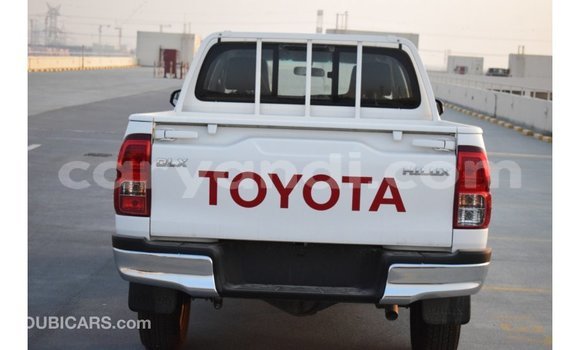 Buy Import Toyota Hilux White Car in Import - Dubai in Zambia Buy Import Toyota Hilux White Car in Import - Dubai in Zambia
