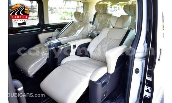 Buy Import Toyota Granvia White Car in Import - Dubai in Zambia Buy Import Toyota Granvia White Car in Import - Dubai in Zambia