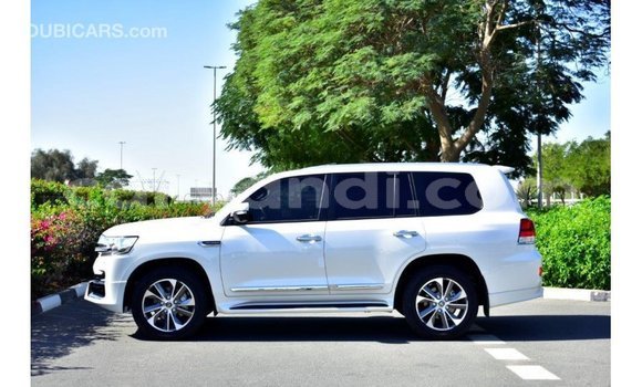 Buy Import Toyota Land Cruiser White Car in Import - Dubai in Zambia Buy Import Toyota Land Cruiser White Car in Import - Dubai in Zambia
