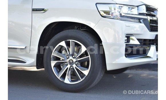 Buy Import Toyota Land Cruiser White Car in Import - Dubai in Zambia Buy Import Toyota Land Cruiser White Car in Import - Dubai in Zambia