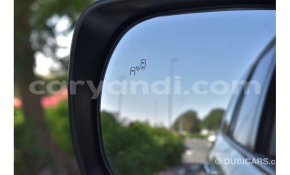 Buy Import Toyota Land Cruiser White Car in Import - Dubai in Zambia Buy Import Toyota Land Cruiser White Car in Import - Dubai in Zambia