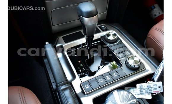 Buy Import Toyota Land Cruiser White Car in Import - Dubai in Zambia Buy Import Toyota Land Cruiser White Car in Import - Dubai in Zambia