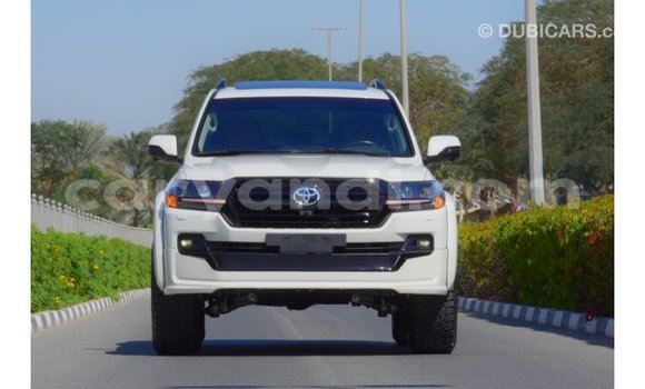 Buy Import Toyota Land Cruiser White Car in Import - Dubai in Zambia Buy Import Toyota Land Cruiser White Car in Import - Dubai in Zambia