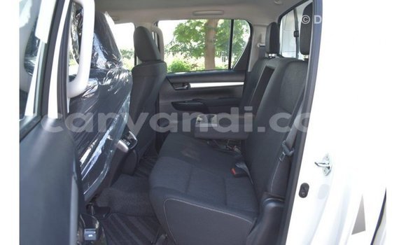 Buy Import Toyota Hilux White Car in Import - Dubai in Zambia Buy Import Toyota Hilux White Car in Import - Dubai in Zambia