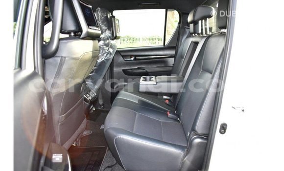 Buy Import Toyota Hilux White Car in Import - Dubai in Zambia Buy Import Toyota Hilux White Car in Import - Dubai in Zambia