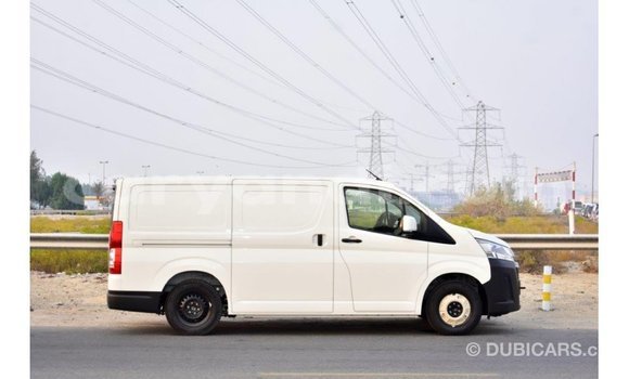 Buy Import Toyota Hiace White Car in Import - Dubai in Zambia Buy Import Toyota Hiace White Car in Import - Dubai in Zambia