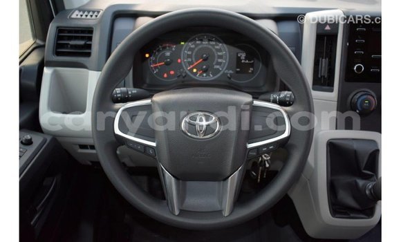 Buy Import Toyota Hiace White Car in Import - Dubai in Zambia Buy Import Toyota Hiace White Car in Import - Dubai in Zambia