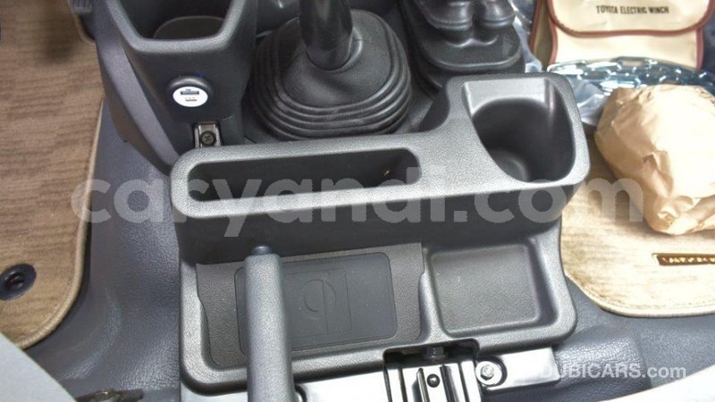 Big with watermark toyota land cruiser zambia import dubai 9794