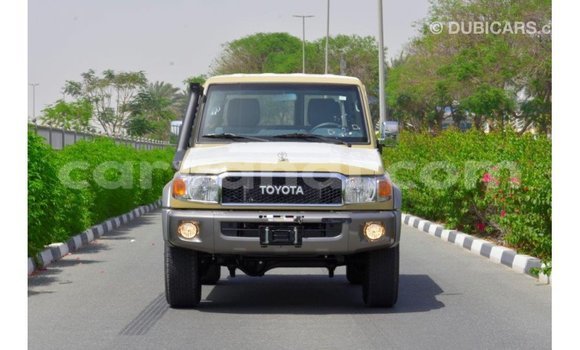 Buy Import Toyota Land Cruiser Beige Car in Import - Dubai in Zambia Buy Import Toyota Land Cruiser Beige Car in Import - Dubai in Zambia