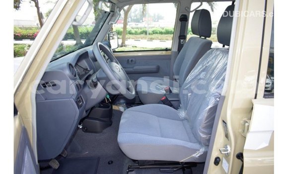 Buy Import Toyota Land Cruiser Beige Car in Import - Dubai in Zambia Buy Import Toyota Land Cruiser Beige Car in Import - Dubai in Zambia