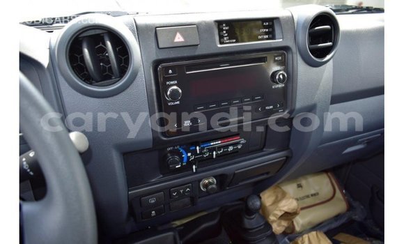 Buy Import Toyota Land Cruiser Beige Car in Import - Dubai in Zambia Buy Import Toyota Land Cruiser Beige Car in Import - Dubai in Zambia