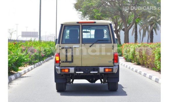 Buy Import Toyota Land Cruiser Beige Car in Import - Dubai in Zambia Buy Import Toyota Land Cruiser Beige Car in Import - Dubai in Zambia