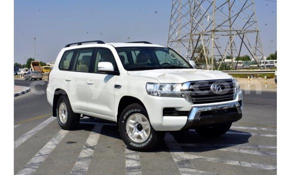 Buy Import Toyota Land Cruiser White Car in Import - Dubai in Zambia Buy Import Toyota Land Cruiser White Car in Import - Dubai in Zambia