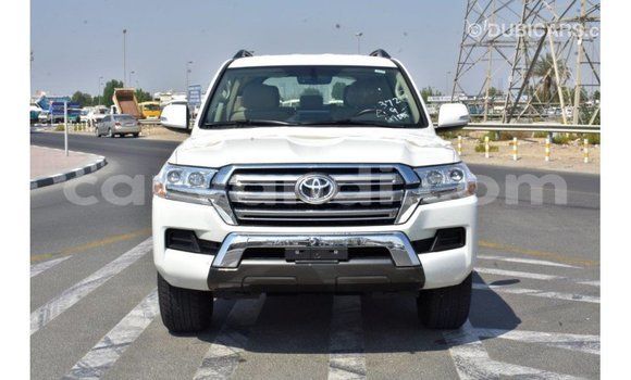 Buy Import Toyota Land Cruiser White Car in Import - Dubai in Zambia Buy Import Toyota Land Cruiser White Car in Import - Dubai in Zambia