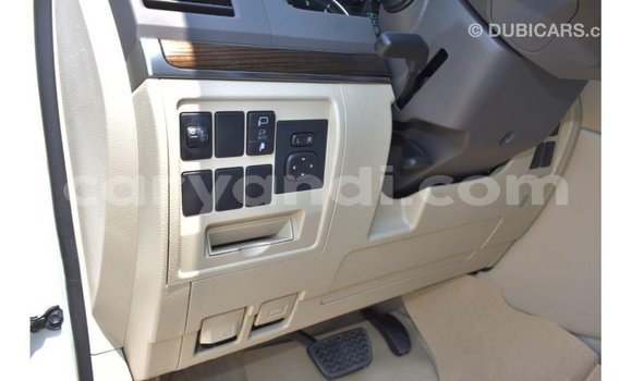 Buy Import Toyota Land Cruiser White Car in Import - Dubai in Zambia Buy Import Toyota Land Cruiser White Car in Import - Dubai in Zambia