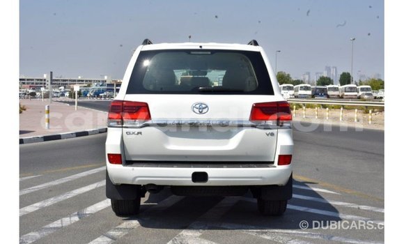 Buy Import Toyota Land Cruiser White Car in Import - Dubai in Zambia Buy Import Toyota Land Cruiser White Car in Import - Dubai in Zambia
