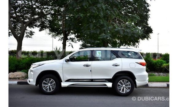 Buy Import Toyota Fortuner White Car in Import - Dubai in Zambia Buy Import Toyota Fortuner White Car in Import - Dubai in Zambia