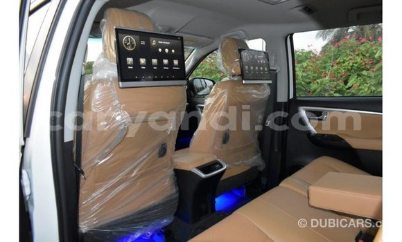 Buy Import Toyota Fortuner White Car in Import - Dubai in Zambia Buy Import Toyota Fortuner White Car in Import - Dubai in Zambia