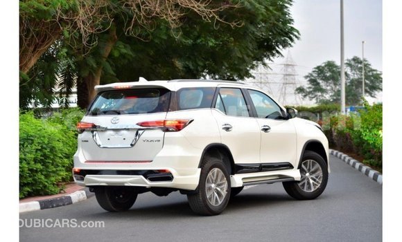 Buy Import Toyota Fortuner White Car in Import - Dubai in Zambia Buy Import Toyota Fortuner White Car in Import - Dubai in Zambia