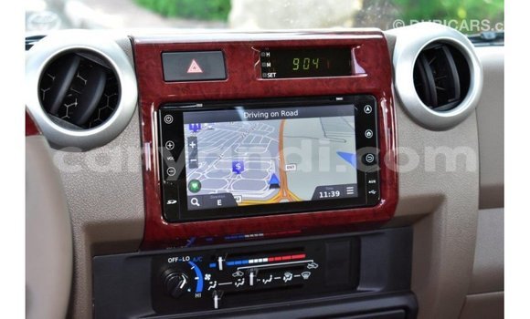 Buy Import Toyota Land Cruiser Beige Car in Import - Dubai in Zambia Buy Import Toyota Land Cruiser Beige Car in Import - Dubai in Zambia