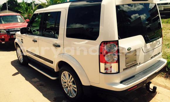 Tenga Tsaru Land Rover Discovery Chena Mota in Chingola in Zambia Tenga Tsaru Land Rover Discovery Chena Mota in Chingola in Zambia