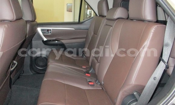 Tenga Tsaru Toyota Fortuner Sirivha Mota in Lusaka in Zambia Tenga Tsaru Toyota Fortuner Sirivha Mota in Lusaka in Zambia