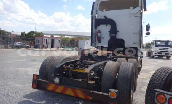 Acheter Occasion Utilitaire Caterpillar 120 Blanc à Lusaka, Zambie Acheter Occasion Utilitaire Caterpillar 120 Blanc à Lusaka, Zambie