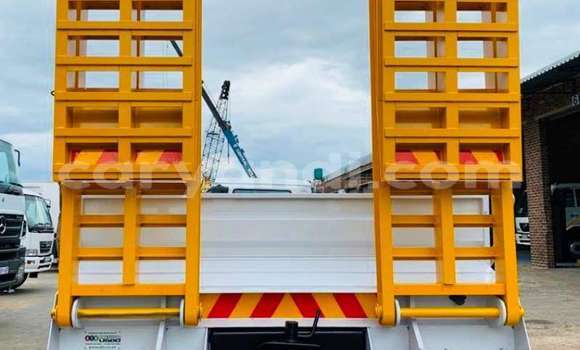 Acheter Occasion Utilitaire Isuzu FTR 850 Blanc à Lusaka, Zambie Acheter Occasion Utilitaire Isuzu FTR 850 Blanc à Lusaka, Zambie