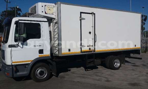 Acheter Occasion Utilitaire Man TGX Blanc à Lusaka, Zambie Acheter Occasion Utilitaire Man TGX Blanc à Lusaka, Zambie