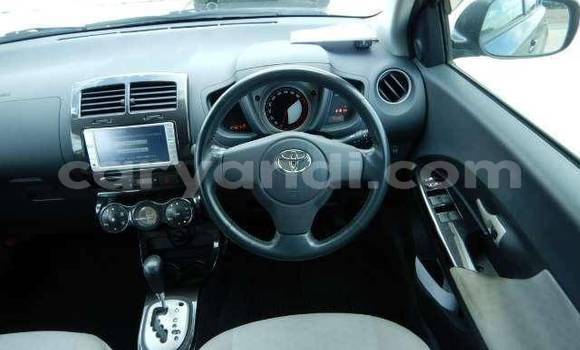 Acheter Occasion Voiture Toyota IST Gris à Lusaka, Zambie Acheter Occasion Voiture Toyota IST Gris à Lusaka, Zambie